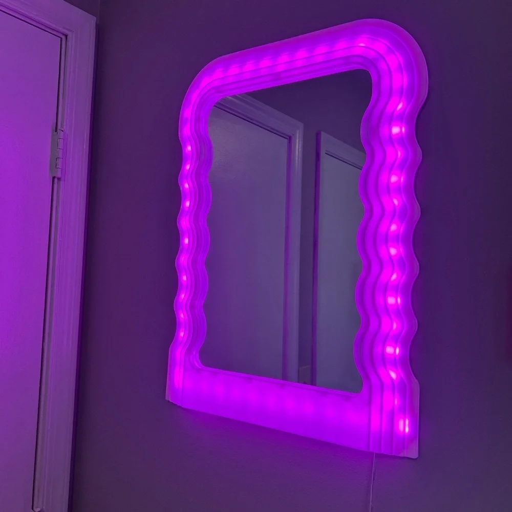 led mirror